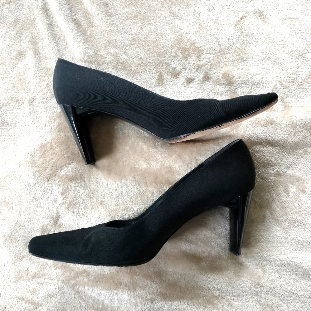 Stuart Weitzman Women's Black Pumps size 8.5